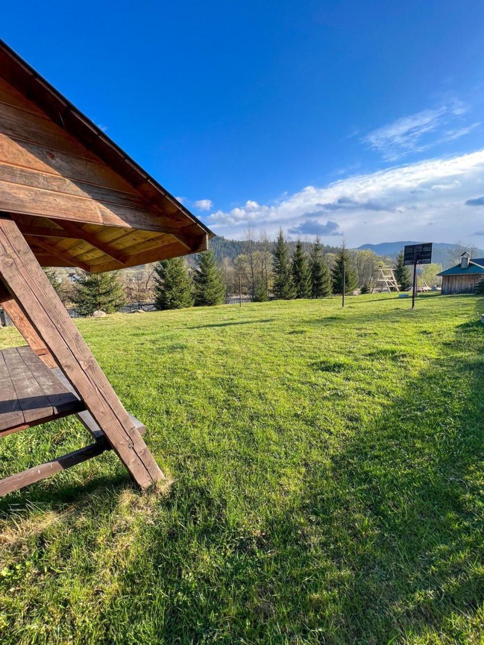 Котедж Шум Черемоша На Березі Річки Werchowyna Exterior foto
