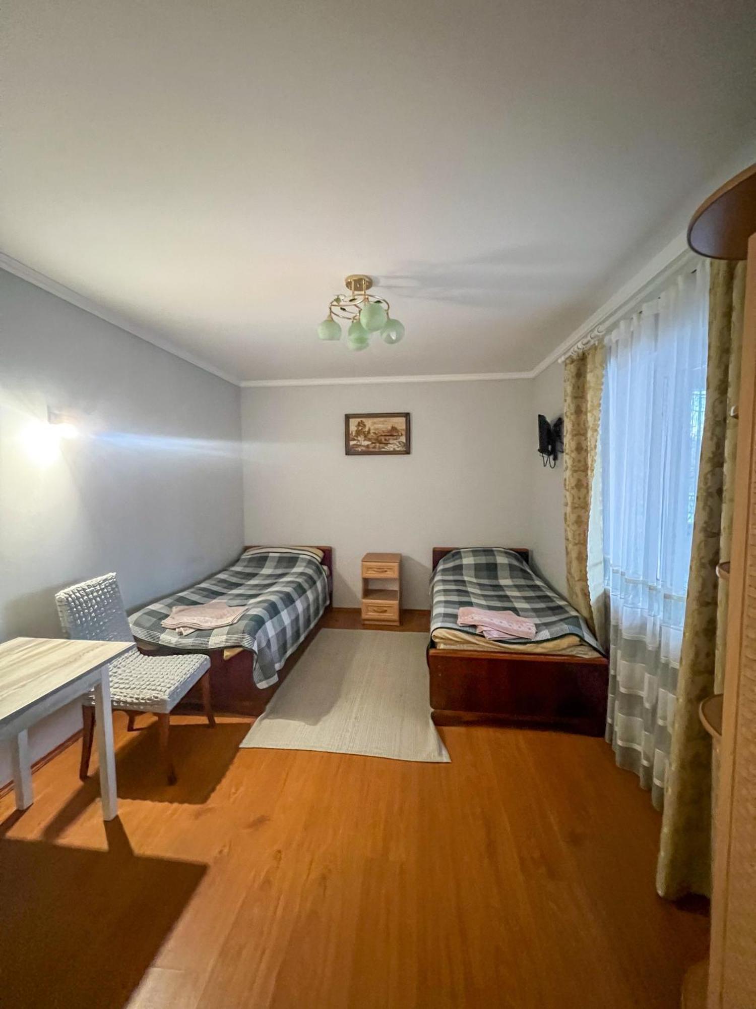 Котедж Шум Черемоша На Березі Річки Werchowyna Exterior foto